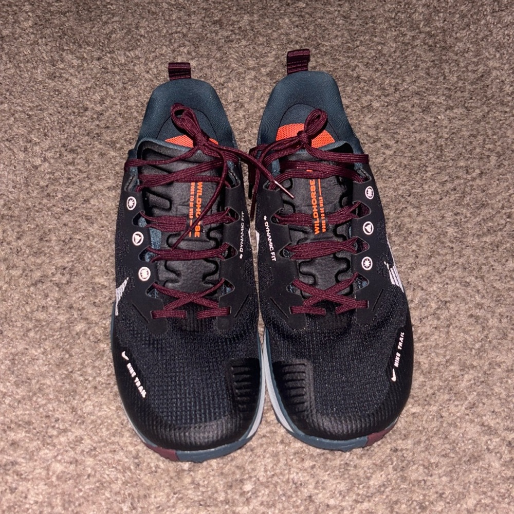 NIKE Wild Horse Trail Running Shoe